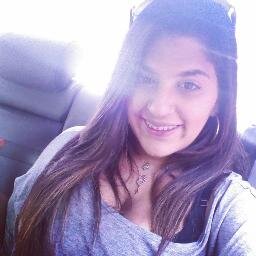 17 anos, ariana, corinthiana,  alegre, sonhadora, ama sorriso, família e amigos! 
http://t.co/Bc7DrzuJ9y
http://t.co/j8iThqCFB2