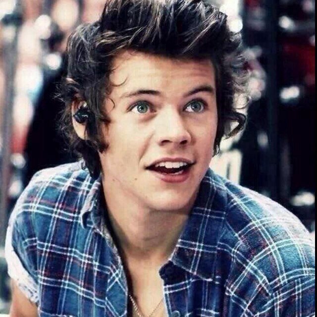 Follow @mistletoeharryx and rt this tweet https://t.co/791JK6eOdC because she just gave you a free follow!