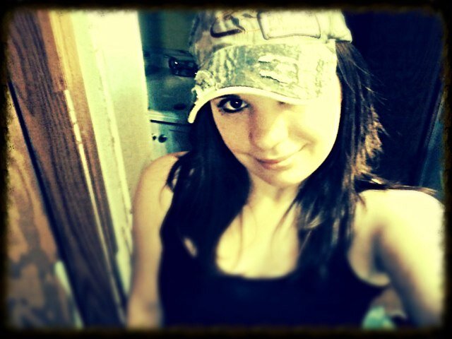 My name is Samantha but my friends call me Sam, im 17 i love all kinds of music and im super country :)