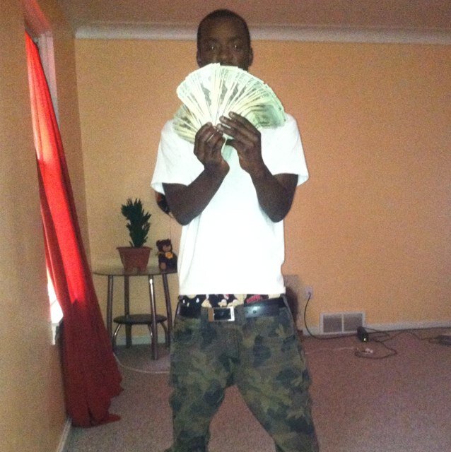 #R.I.P Perry I Miss My Bro, Free My Brothas FMOI : hardwork__
 http://t.co/z2DD8OJllr