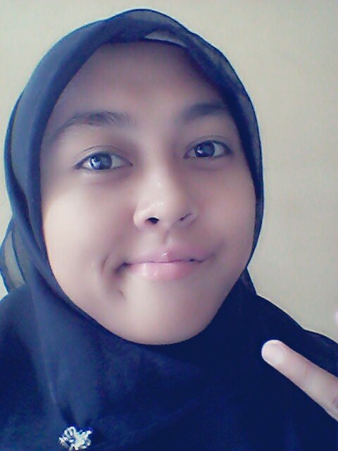 born on july 21 1993 , i'am a ordinary girl , follow me just mention me if you want me follback you