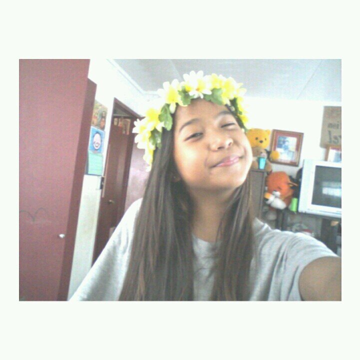 -Directioner! @onedirection -Arianator! @arianagrande -Mahomie! @austinmahone -@brunomars ♬♪♩FAN OF CELEBRITIES ♥