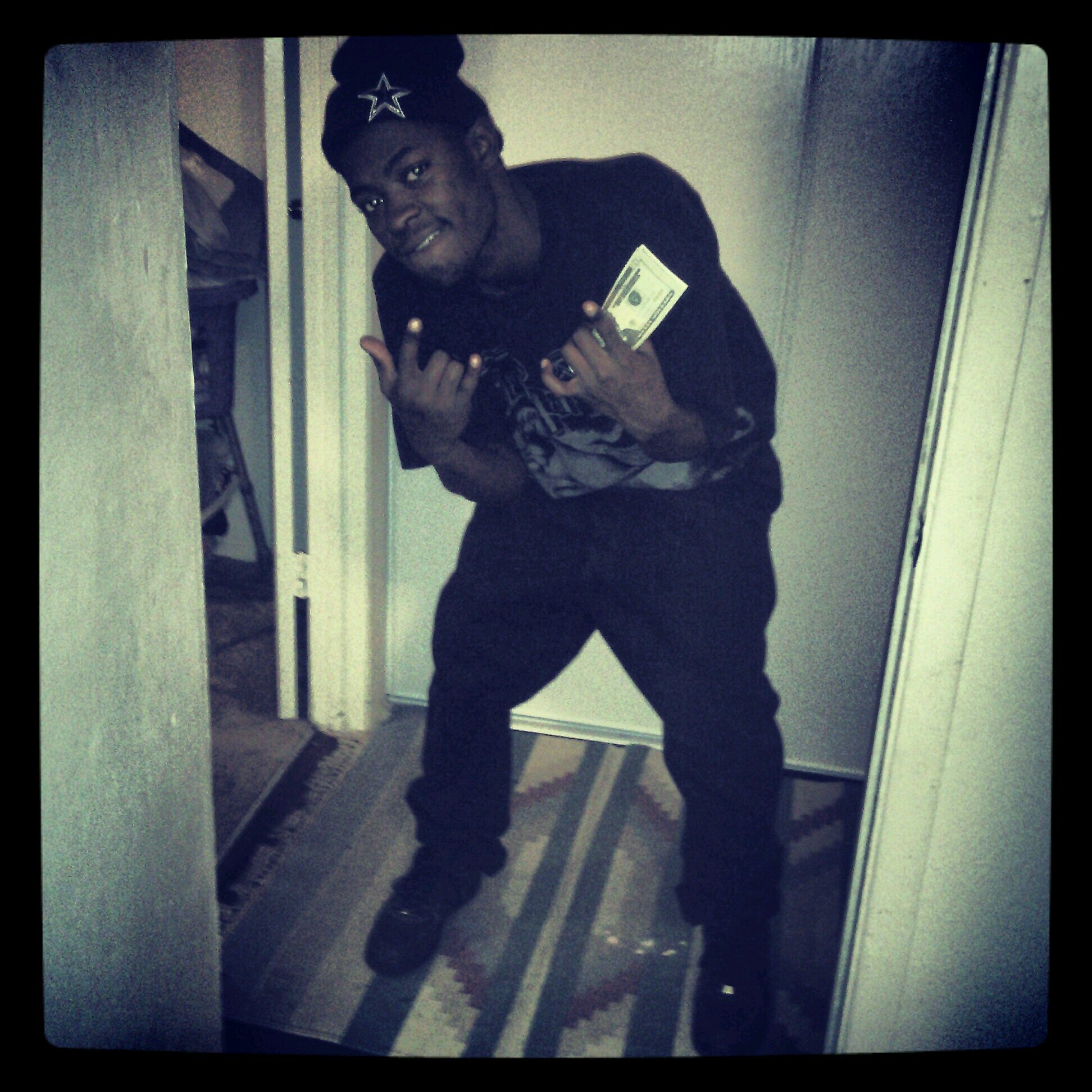 VONTMONEY's profile picture. GETTIN TO DIS MONEY IS ALL I DO...