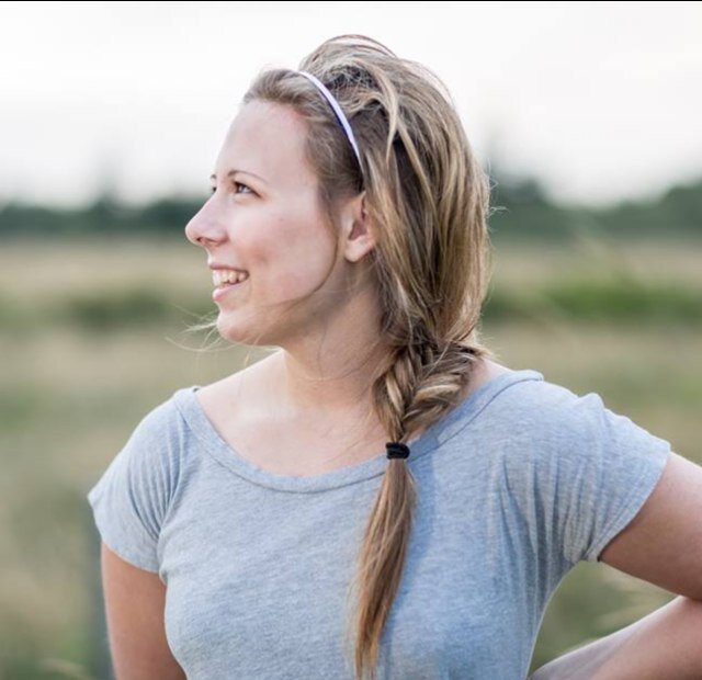 _emmaclaire_'s profile picture. 