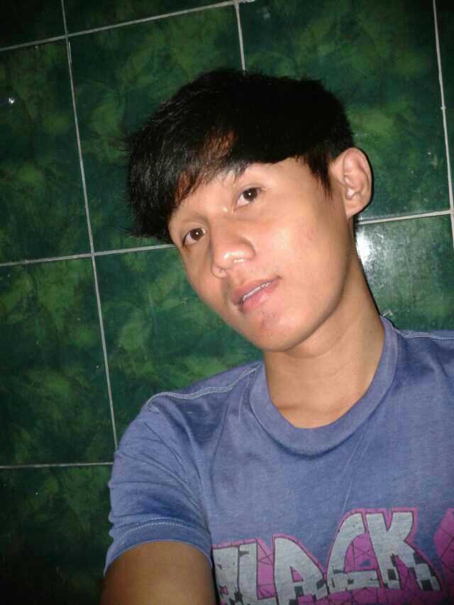 RickyAsmoro's profile picture. 