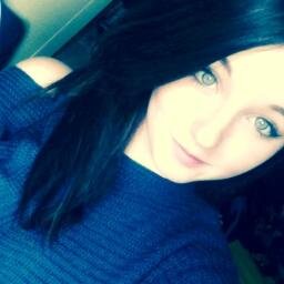 woo you got a free follow!!!pls follow @defendpxppunk aw and have a nice day!!!hugs u ily be happy friends