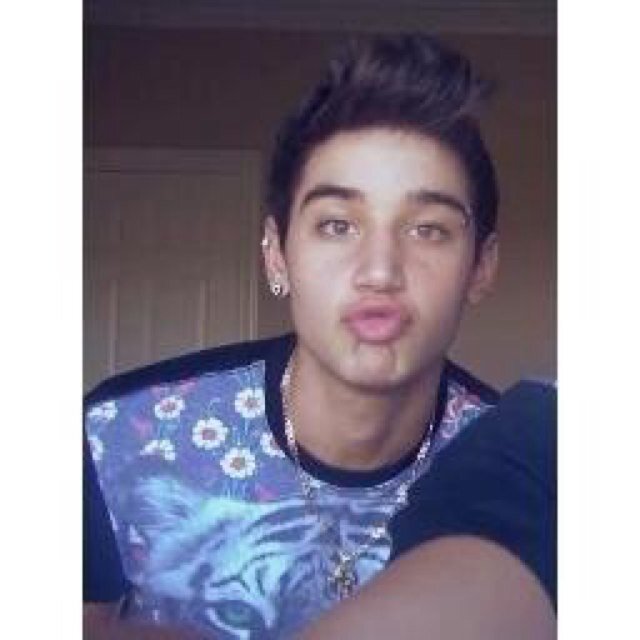 free follow from @punkrockzaynn