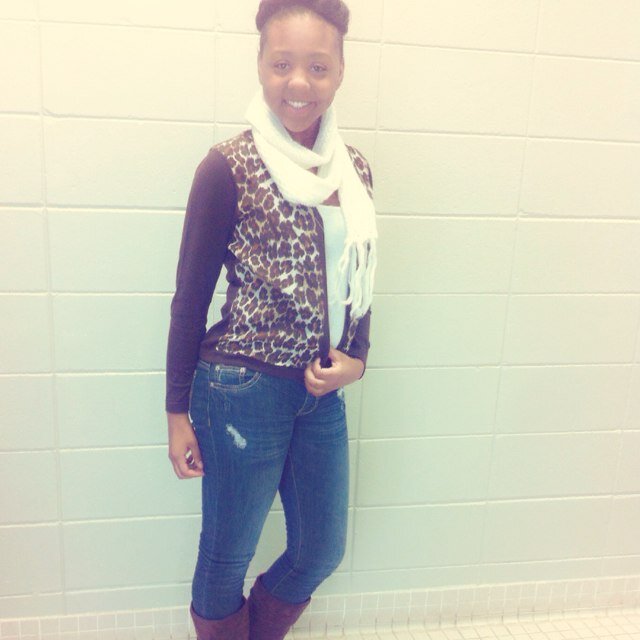 Fxckk these bxtches , im Stacking Money Hoee  , Follow a Real nigga on Insta @OliviaKeshaun , ionn fuckk around w| them Fuck Arounds