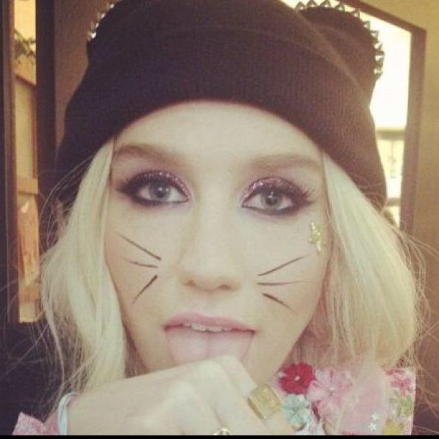 @keshasuxx #MTVStars Ke$ha