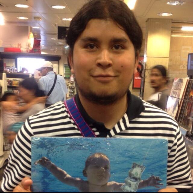 Industrial designer. Design and Football lover. Cafe Tacvba and Nirvana fan.