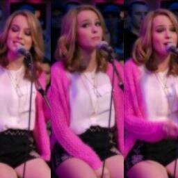 Bridgit Mender Fan Page : Last yr in Nov. I met her! She's super nice(: My names Katey ! :) OH AND MENDIE POWER xooxoxo