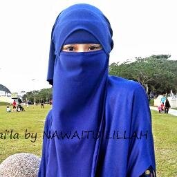 Aku berdakwah kerana aku cuba mencari apa yang sepatutnya aku cari . terimalah ibadatku ya ALLAH ..