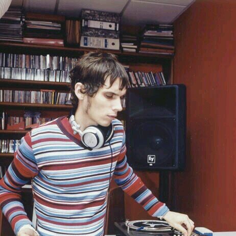 Aleix Vergés más conocido por el público como DJ Sideral y que nos dejó en 2006. Entrevistas, fotos, videos & sets.
