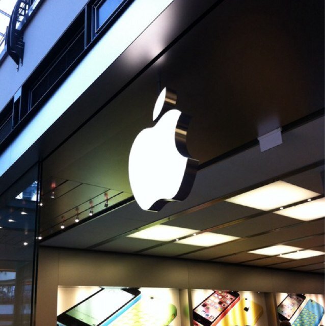 swagnessbiebs's profile picture. Apple news.