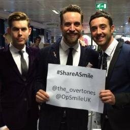 A fan page for 5 genunie down to earth guys who always put a smile on fans faces with their music