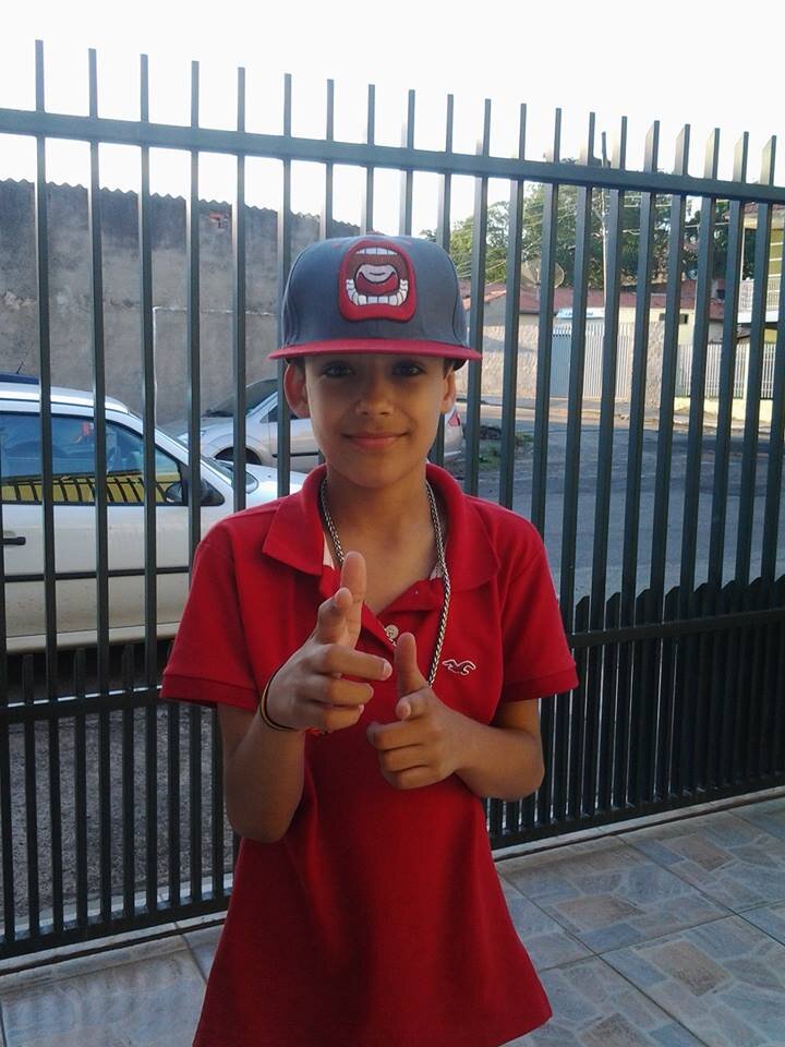 Um irmão nunca pode sr um amigo, mas um amigo sempre será um irmão