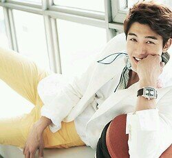 professional fanboy [RP of Lee Ki Woo]