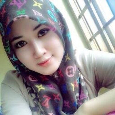 Bahasa iWanitai on Twitter Cewek yang berhijab bukan Bahasa iWanitai on Twitter Cewek yang berhijab bukan