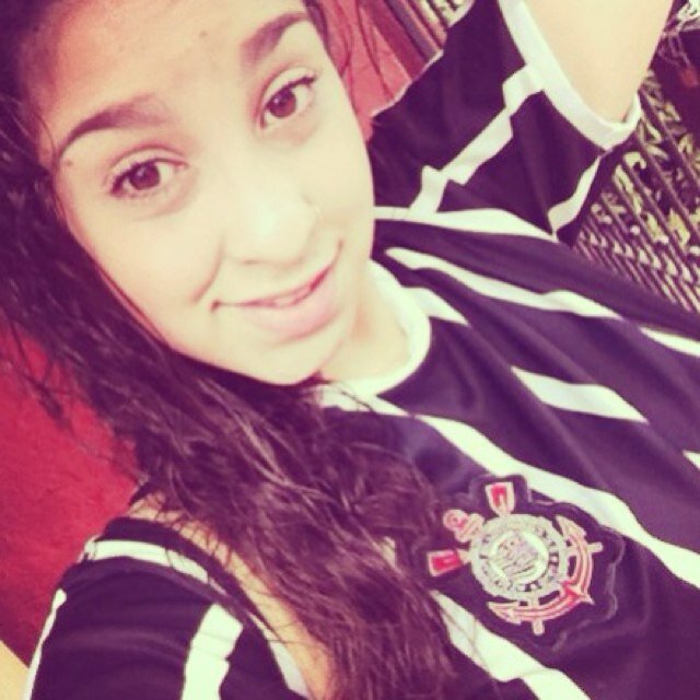 Esposa do @_jeffinhom , fanática por futebol,completamente apaixonada pelo Corinthians & super fã do @Cristiano ♥