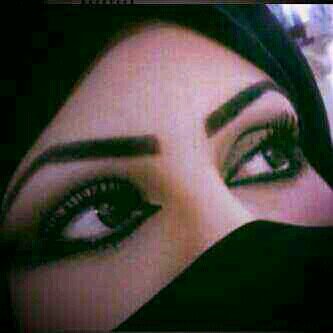 ‏‏‏فتاة عاشقة ضوء القمر ومحبه للصداقه وجمع الكثير من الصور ومفتونه بالشعر الغزل