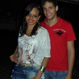 oii eu sou bem legal gosto de danca,as vezes chatas quando estou com raiva mais nao desconto em ninguem quem quiser sabe mais sobre me e sou me seguir bjs
