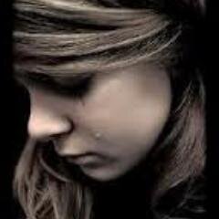 moon201013's profile picture. حاولت اضحك و اداري 

لكن!

لقيت دمعتي تسبق ضحكتي