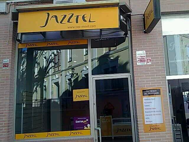 Plaza Manuela Murube local 2, frente Asilo Sán Andrés. Movil 640628311 T.fijo 955299503