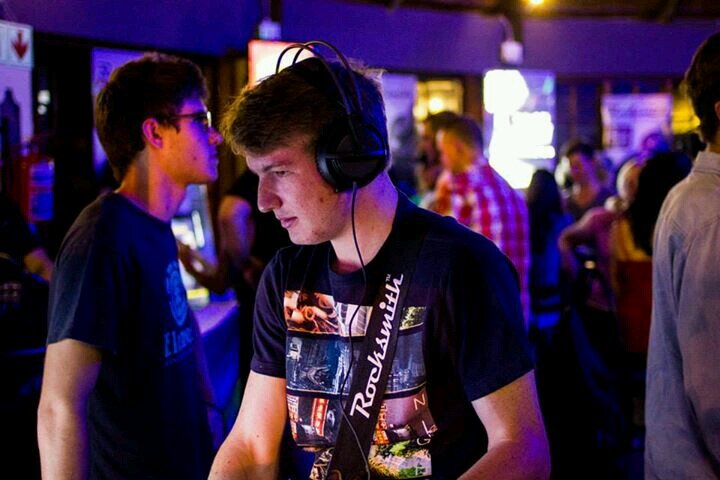 juankleynhans's profile picture. Linux Freak| Xbox360 Gamer|Android Developer|Side Programmer | Linux Os Builder| Music Junkie|Great Guy|....What More Is There To Say?...I Am Just Awesome