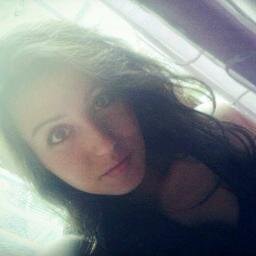 I'am a italian directioner,i' belive in larry.
I like Ruggero,Justin, Selena, and Emblem3.