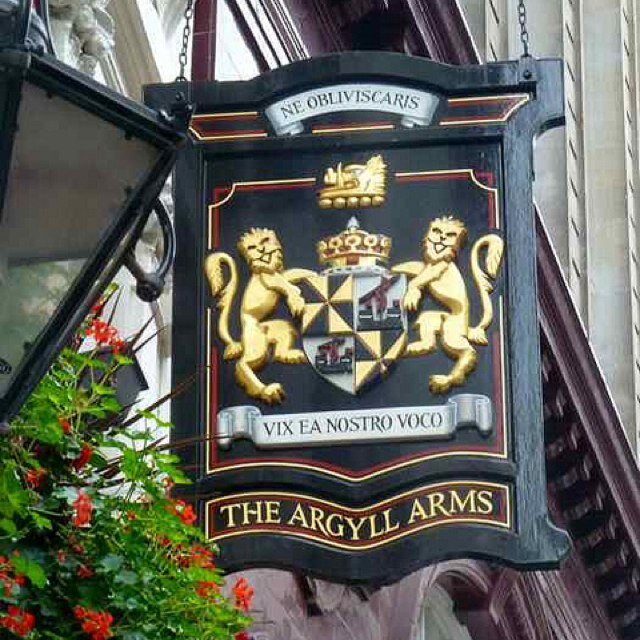 A great pub in Oxford Circus. Large range of tasty ales and fantastic gins, the best of British pub grub served all day.