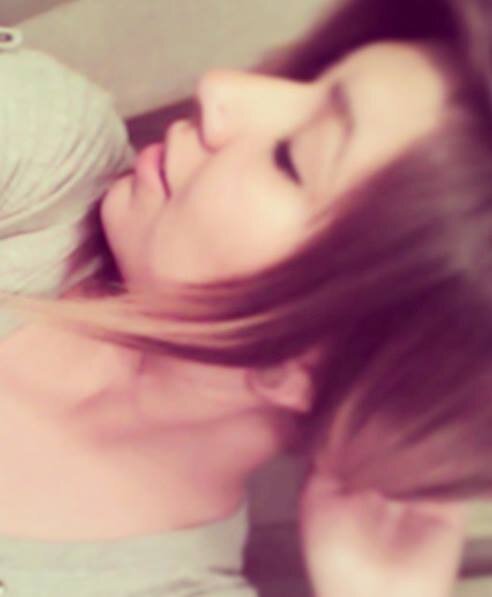 My names Jocelin†. Im a Gemini♊! 20 years Living life .  I love Ska ,Punk, Metal & Indie. Follow me;i follow back. on mommas . ✋