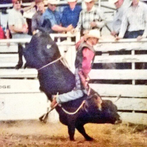 My name is Shawn smith and I rode bulls for about 14 yrs. Now I live in Indiana from Oklahoma and im raisin my awsome lil boy named chance spur Smith.