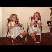 Abi (@aglassup) 's Twitter Profile
