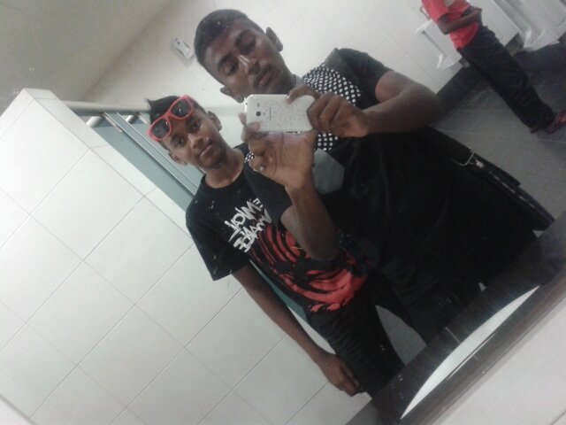 advinroy's profile picture. 