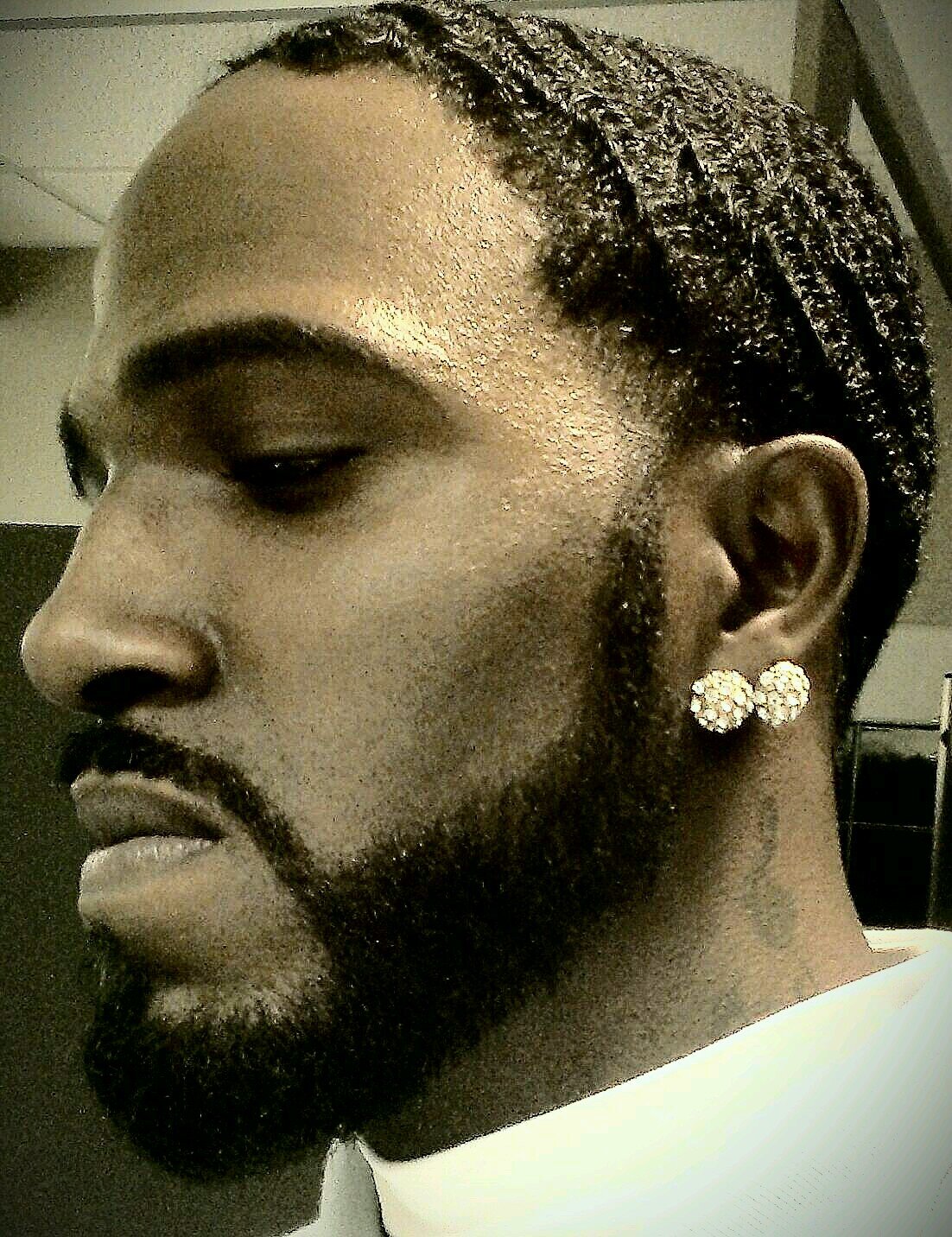 I make music and work very hard.. I am humble as can be much love