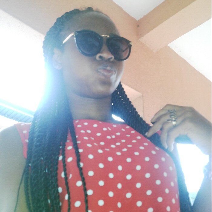 I'm a nigerian.....love reading,travelin nd makin frnds.....I'm a model....Miss Fhusa 2014