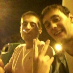 Viviendo en el constante cigarro del recreo.