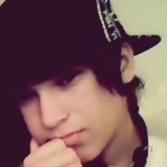 umanjosinsivel's profile picture. @frasesdamiina                                               @meninosiensvel