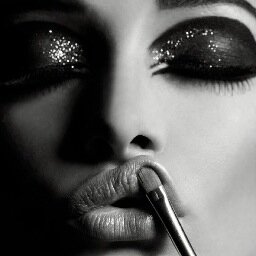 Professional Make-Up Artist