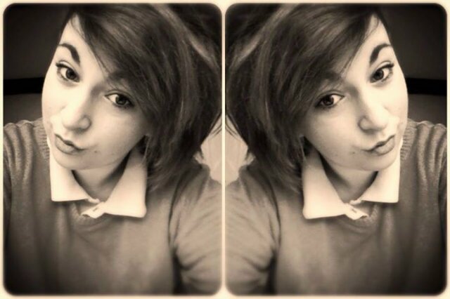 -    299E4B0B :) Follow me I follow back :D.                                                       -5ft1.