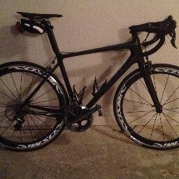Tech sales guy, BBQ Pit Master, love bikes (the peddle kind), Arsenal fan (blame it on the kids), wife puts up with me !