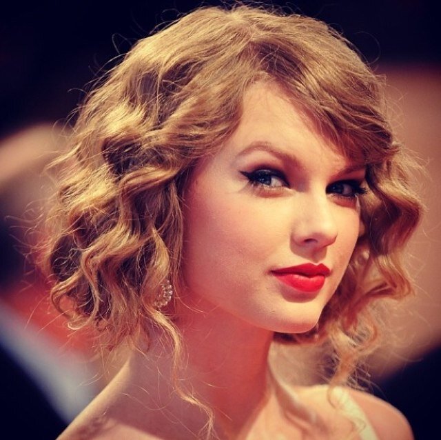 Happy. Free. Confused. Lonely. At the same time.| Be Fearless to Speak Now because Love is RED !❤Our dream is to bring Taylor To Lebanon(middle east)❤