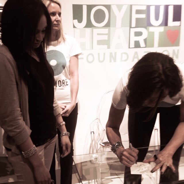 SpAgent_LeAps's profile picture. MakinMvmntsEnthusiast. ACSVolunteer. PCANYAdvocate. #OperationNoIgnorance #i💚ASL #Poet #NOH8 #SU2C #BLM✊🏼