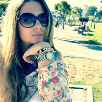 Sizce (@buguzelmi) Twitter profile photo