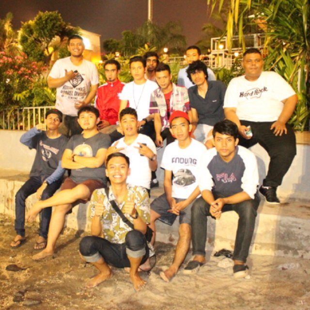We Are Rawna! Just Nongs and left away!
