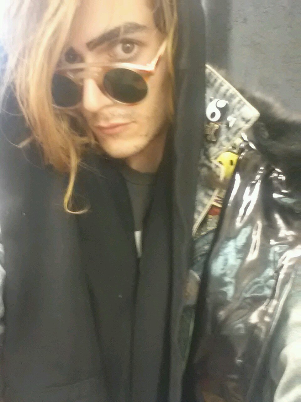 ‡PSYCHICK HEARTS✡ ☯artist,provocateur,writer,publisher,introverted/extr revolution queer style now @ ‡ ☯http://t.co/fT3wh08IkB @ http://t.co/dDvnR2ZxKQ ✡‡‡✡‡‡✡