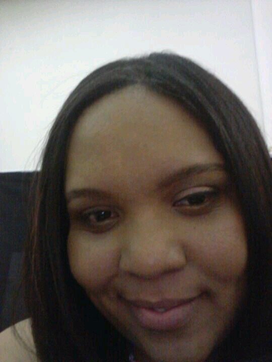 Jehovah God/Love/Family/Business Woman/Chicagoan/Sports enthusiast/#entrepreneur/#socialmedia IG: @besstlifeever