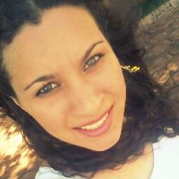 Sou como vc me vê ! Posso ser leve como uma brisa, ou forte como uma ventania , depende de quando , e como vc me vê (;