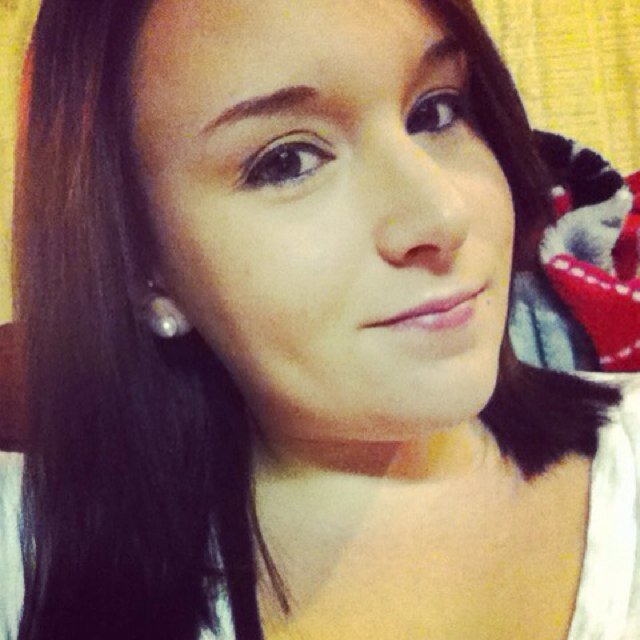 Chelsey.21.I've been blessed with more than I deserve.Rylan && Sophie are my whole world. ((Let Go & Let God))