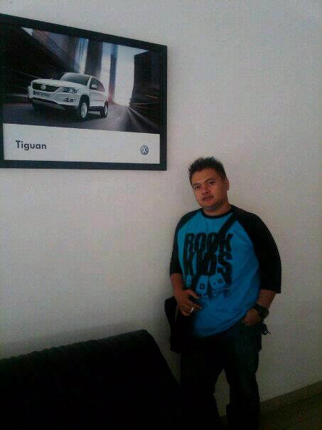 HilmanVTRS's profile picture. Vultures - WoodmaxCity